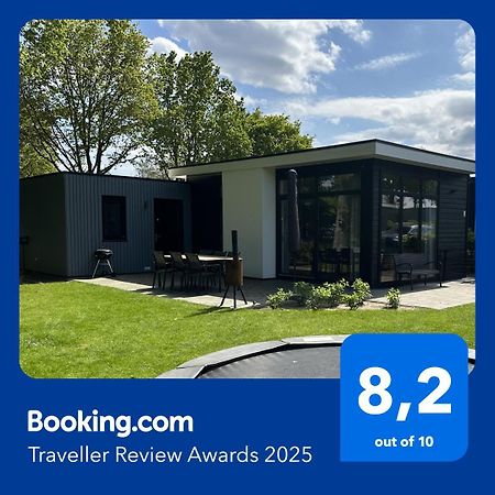 BadHoophuizen 6-per Bungalow Veluwemeer Trampoline Hulshorst Buitenkant foto