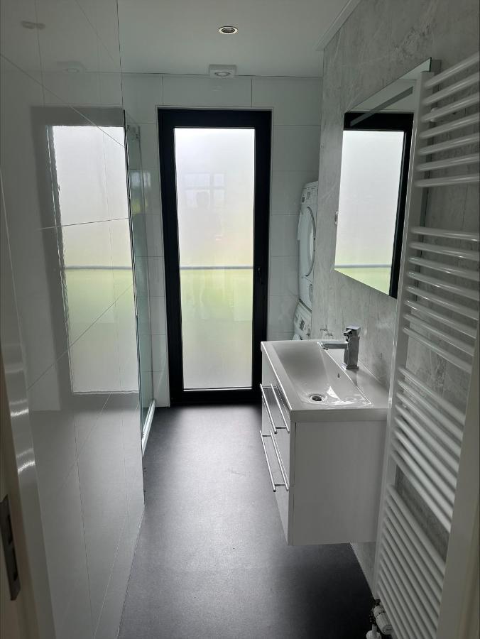 BadHoophuizen 6-per Bungalow Veluwemeer Trampoline Hulshorst Buitenkant foto