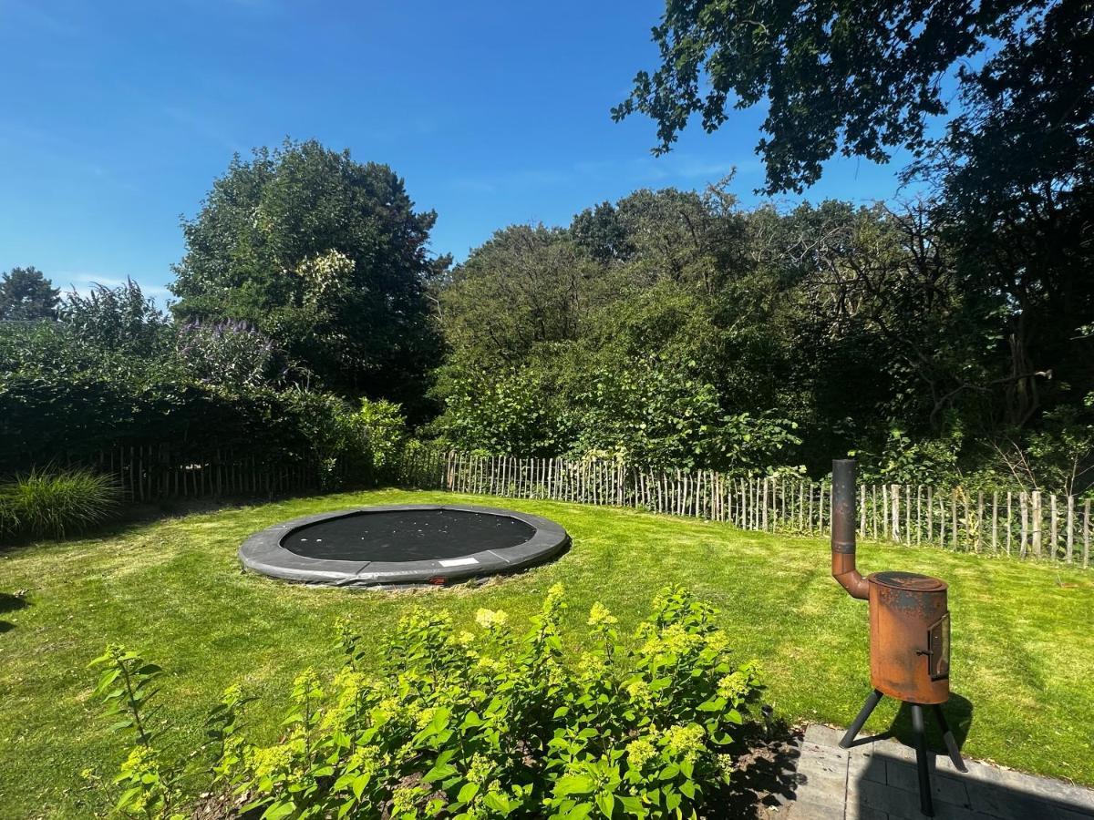 BadHoophuizen 6-per Bungalow Veluwemeer Trampoline Hulshorst Buitenkant foto